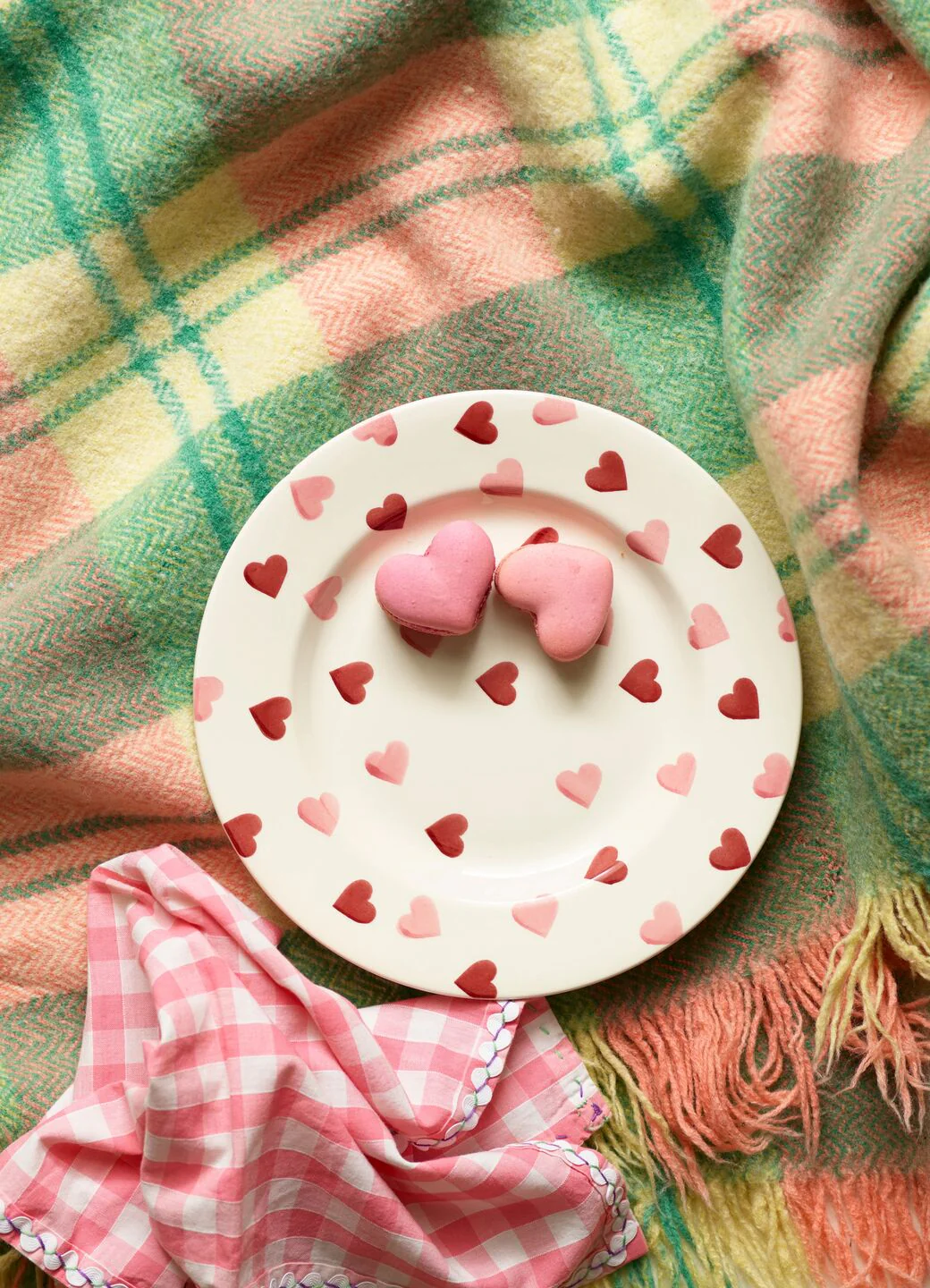 Pink Hearts Medium Dinner Plate, 8.5 Inch - Set of 4 - Image 4
